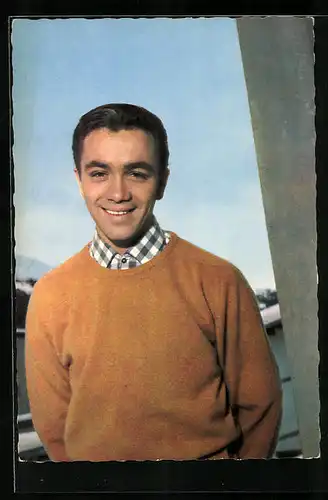 AK Musiker Gus Backus im Pulli