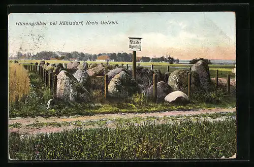 AK Kählsdorf, Hühnengräber mit Schild Staats-Eigentum