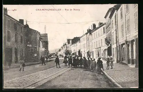 AK Champigneulles, Rue de Nancy, Strassenpartie