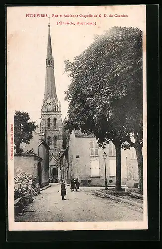 AK Pithiviers, Rue et Ancienne Chapelle de N. D. du Chardon