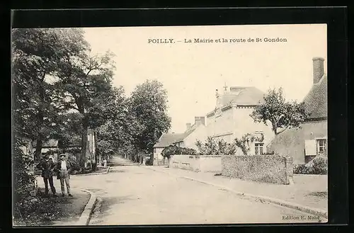 AK Poilly, La Mairie et la route de St. Gondon