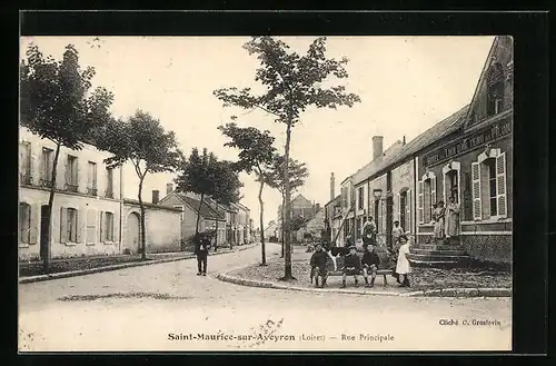 AK Saint-Maurice-sur-Aveyron, Rue Principale