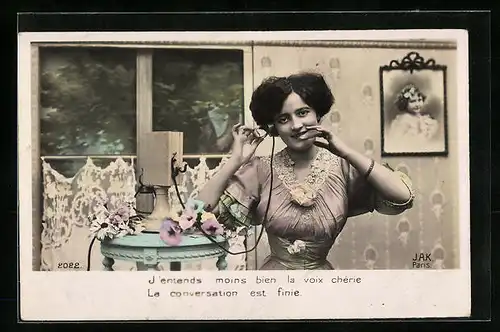 AK Junge Frau am Telefon