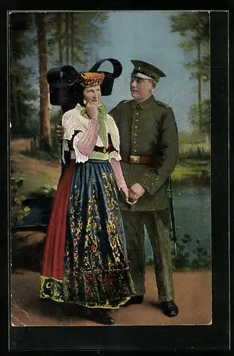 AK Soldat mit Braut in der Landestracht von Schaumburg-Lippe
