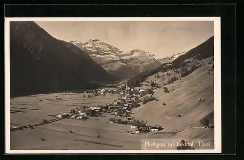 AK Holzgau im Lechtal, Totalansicht aus der Vogelschau