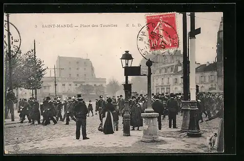 AK Saint-Mande, Place des Tourelles