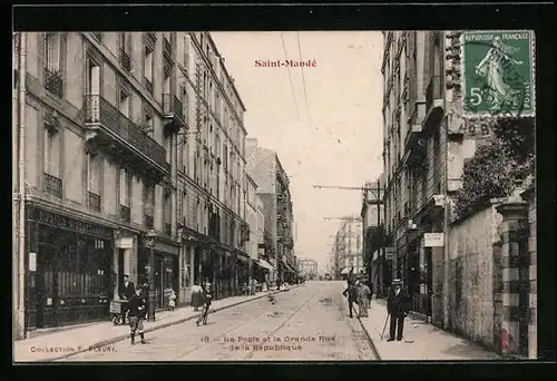 AK Saint-Mande, La Poste et la Grande Rue de la Republique