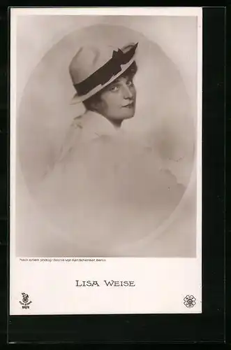 AK Schauspielerin Lisa Weise mit elegantem Hut