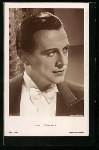 AK Schauspieler Iwan Petrovich im Kostüm einer Filmrolle