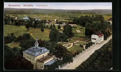 AK Straupitz /Spreewald, Schlosspark mit Strassenpartie
