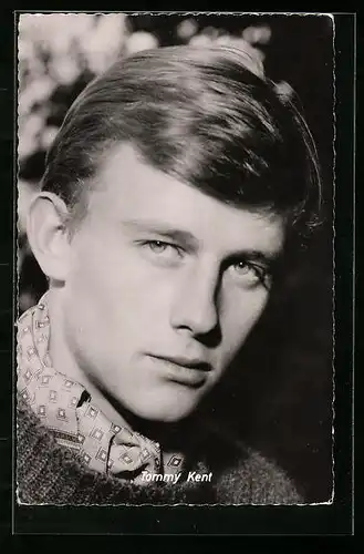 AK Musiker Tommy Kent mit Föhnfrisur