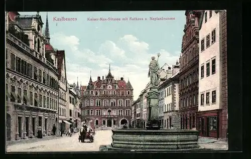 AK Kaufbeuren, Kaiser-Max-Strasse mit Rathaus und Neptunbrunnen