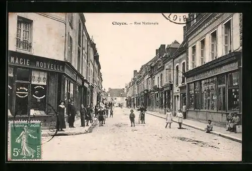 AK Cloyes, Rue Nationale, Strassenpartie