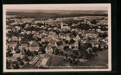AK Pfalzgrafenweiler /Schwarzwald, Ortsansicht vom Flugzeug aus