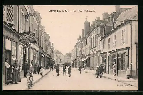 AK Cloyes, La Rue Nationale, Strassenpartie