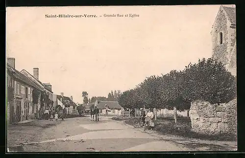 AK Saint-Hilaire-sur-Yerre, Grande Rue et Eglise