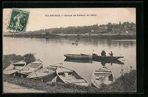 AK Ris-Orangis, Garage de Bateaux en Seine