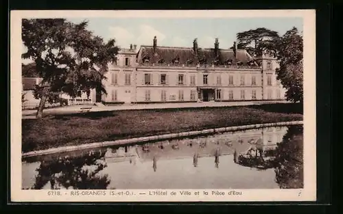 AK Ris-Orangis, L`Hôtel de Ville et la Pièce d`Eau