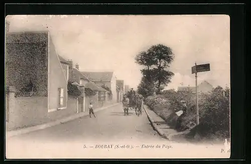 AK Bouray, Entrée du Pays