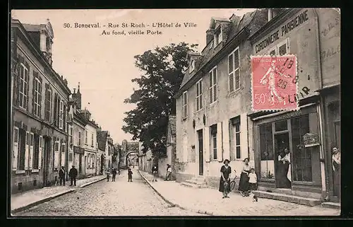 AK Bonneval, Rue St-Roch, L`Hôtel de Ville Au fond, vieille Porte