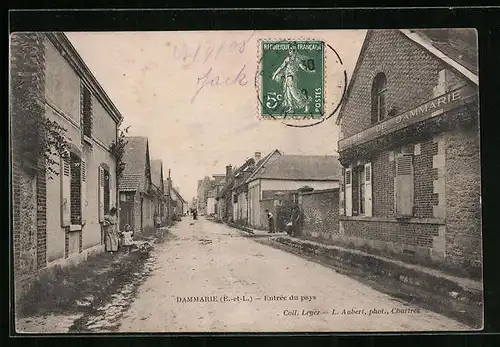 AK Dammarie, Entree du pays