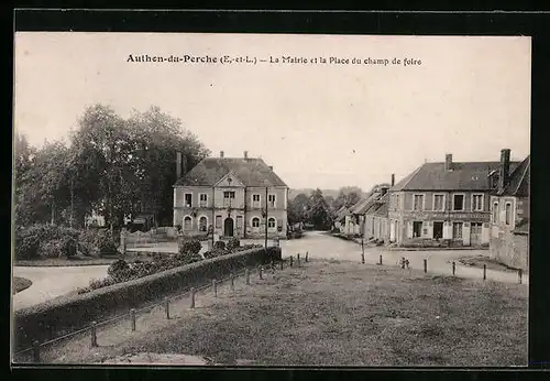 AK Authon-du-Perche, La Mairie et la Place du champ de foire