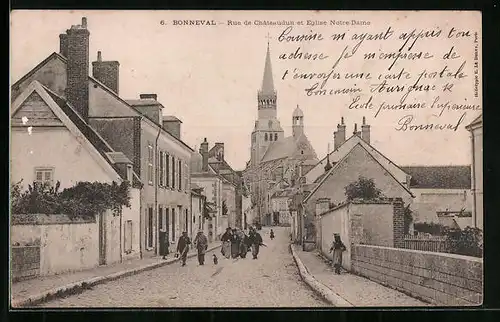 AK Bonneval, Rue de Châteaudun et Eglise Notre-Dame