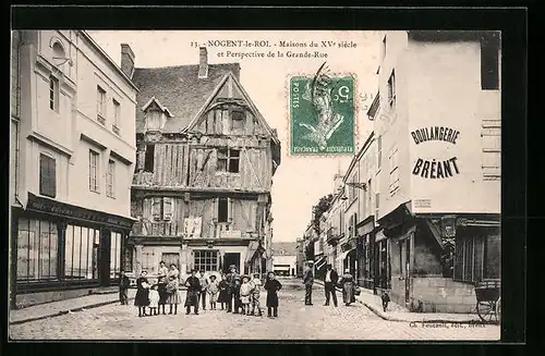 AK Nogent-le-Roi, Maisons du XVe siècle et Perspective de la Grande-Rue