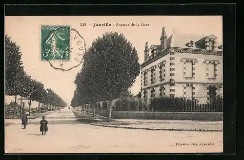 AK Janville, Avenue de la Gare