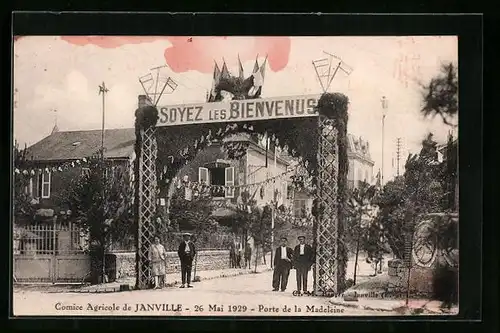 AK Janville, Comice Agricole, 26 Mai 1929, Porte de la Madeleine