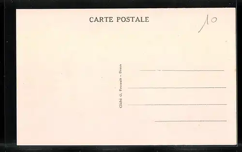 AK Le Luat-sur-Vert, La Rue principale