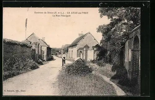 AK Le Luat-sur-Vert, La Rue Principale