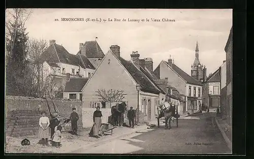 AK Senonches, La Rue de Launay et le Vieux Château