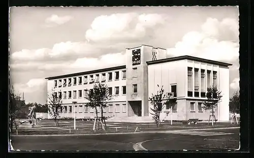 AK Wendlingen /Neckar, Rathaus in der Gesamtansicht