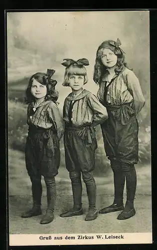 AK Mädchen im Zirkus W. Leiseck