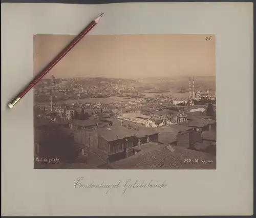 Fotografie M. Iranian, Ansicht Constantinopel - Konstantinopel, Panorama mit Galatabrücke & Moschee