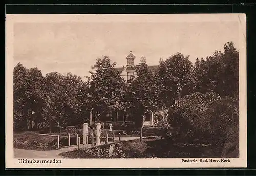 AK Uithuizermeeden, Pastorie en Herv. Kerk