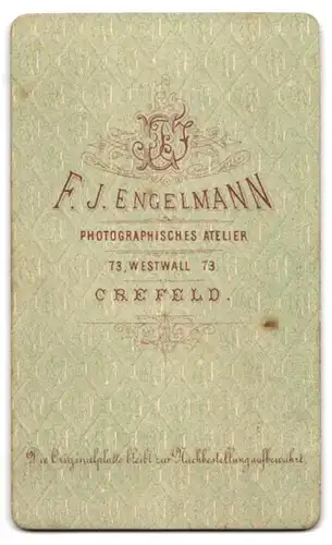 Fotografie F. J. Engelmann, Krefeld, Westwall 73, Junge Dame in modischer Kleidung