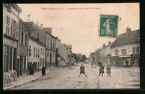 AK Dreux, Perspective de la Rue St-Thibault