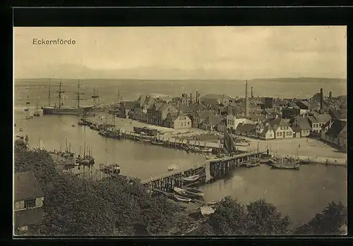 AK Eckernförde, Ortsansicht mit Brücke aus der Vogelschau