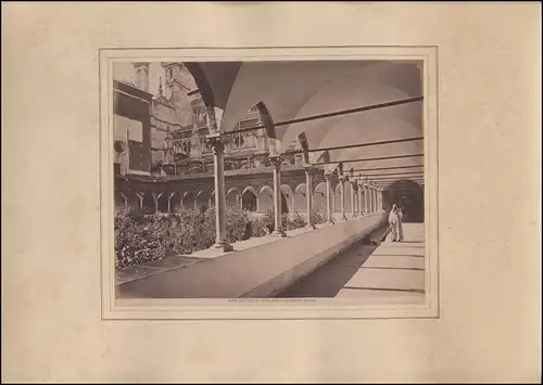 Fotografie unbekannter Fotograf, Ansicht Certosa di Pavia, Veduta del Chiostro Piccolo