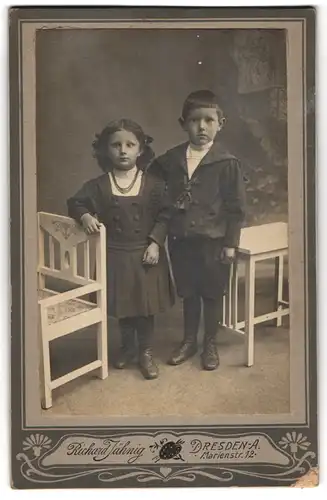 Fotografie Richard Jähnig, Dresden-A., Marienstr. 12, Kinderpaar in modischer Kleidung