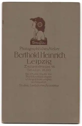 Fotografie Berthold Heinrich, Leipzig, Zeitzerstr. 16, Junges Paar in modischer Kleidung