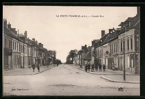 AK La Ferté-Vidame, Grande Rue