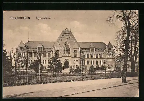 AK Euskirchen, Gymnasium mit Grünanlage