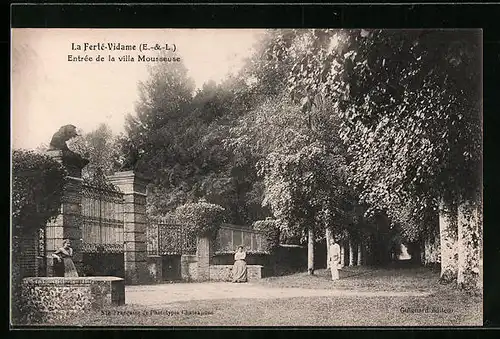 AK La Ferté-Vidame, Entrée de la villa Mousseuse