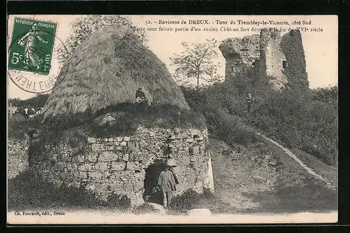 AK Tremblay-le-Vicomte, Cette tour faisait partie d`un ancien Chateau