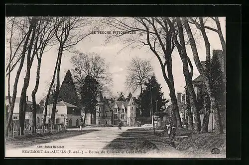 AK Beaumont-Les-Autels, Entree du Chateau et Gendarmerie