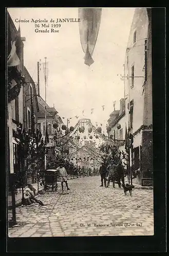 AK Janville, Comice Agricole 1929, Grande Rue
