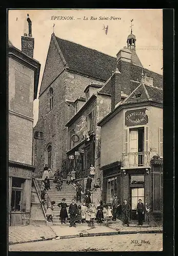 AK Épernon, La Rue Saint-Pierre